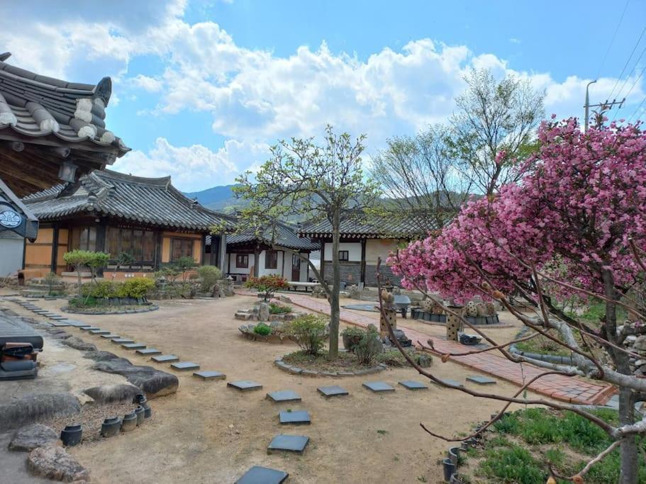 Yasun Gallery Gyeongju Extérieur photo