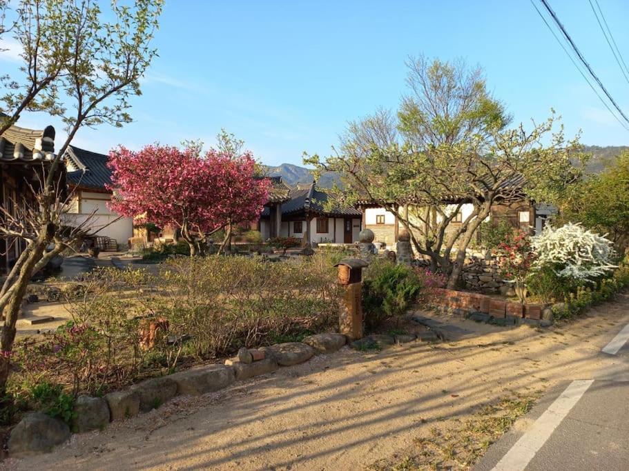 Yasun Gallery Gyeongju Extérieur photo